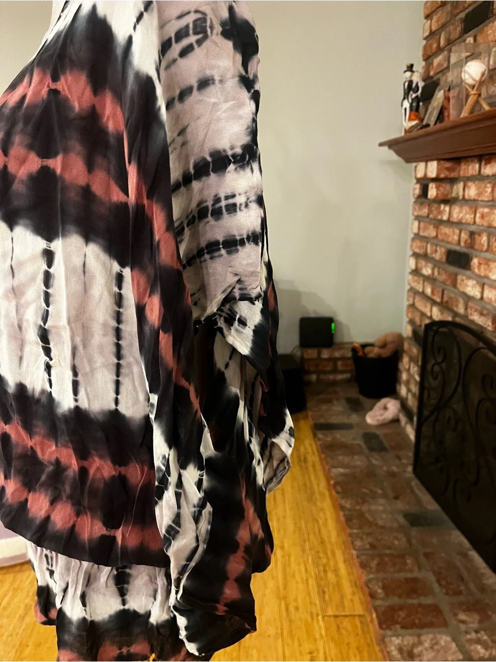 Young Fabulous & Broke Women’s Black and Rust Tie-Dye Long Sleeve Top